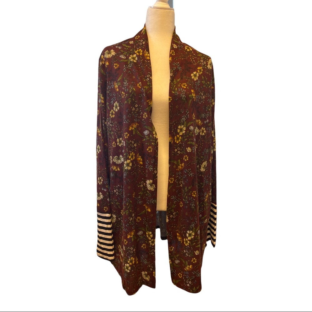 Burgundy Floral Stripe Cardigan with Thumbholes - Picture 3 of 10